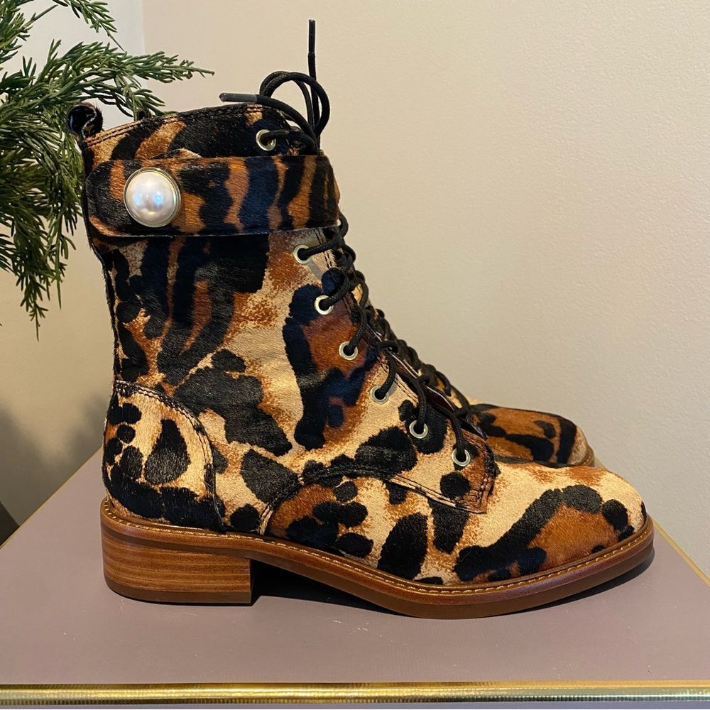 NIB Louise et Cie Velka3 Combat Boots-RARE